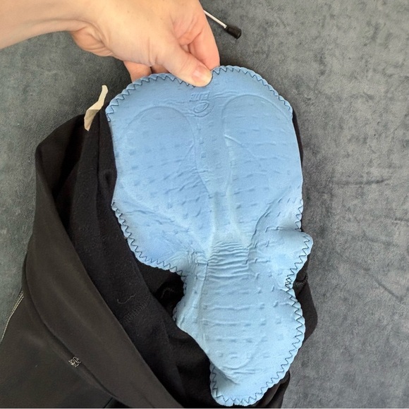 Performance Women's Thermal Flex Tights w/ biking pad (Black) (XL) w/ Chamois) - Picture 11 of 12